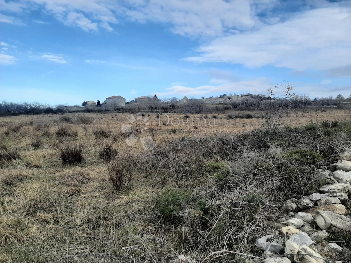 Terreno Rtina, Ražanac, 2.914m2