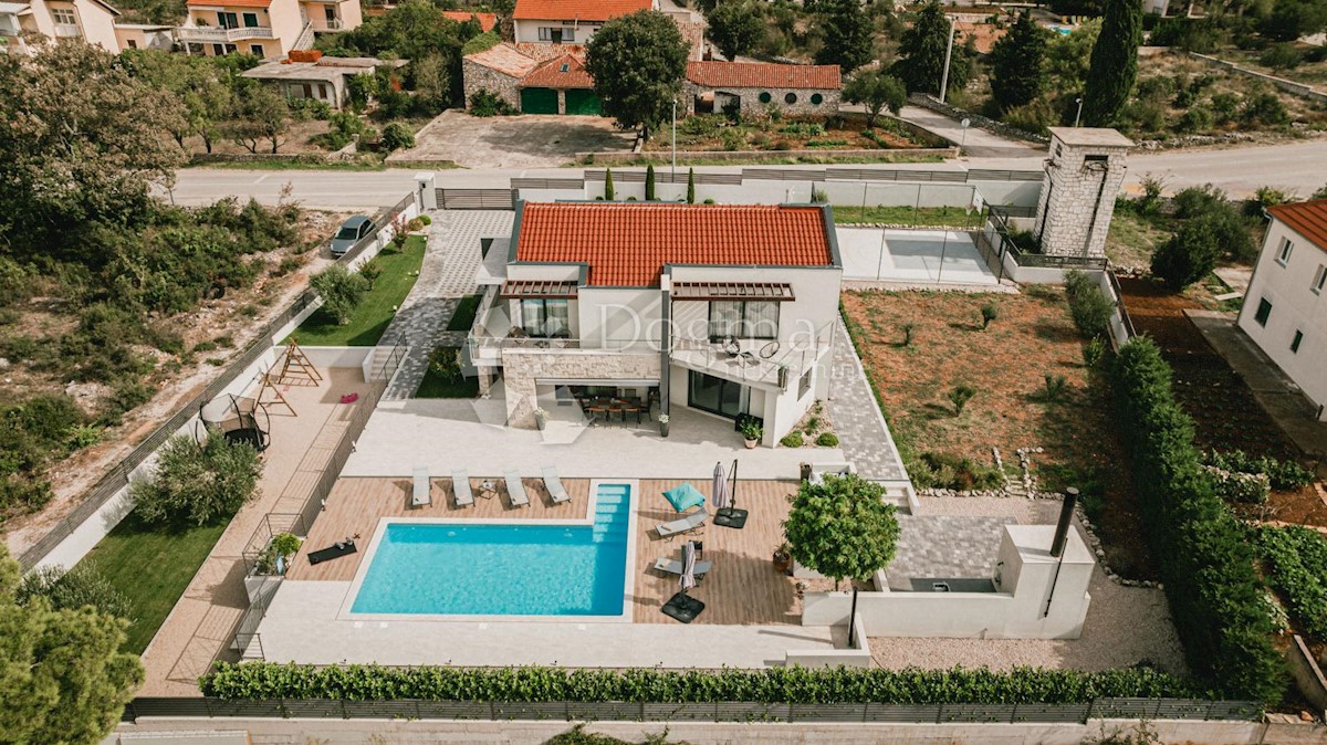 Casa Dubrava Kod Šibenika, Šibenik - Okolica, 260m2