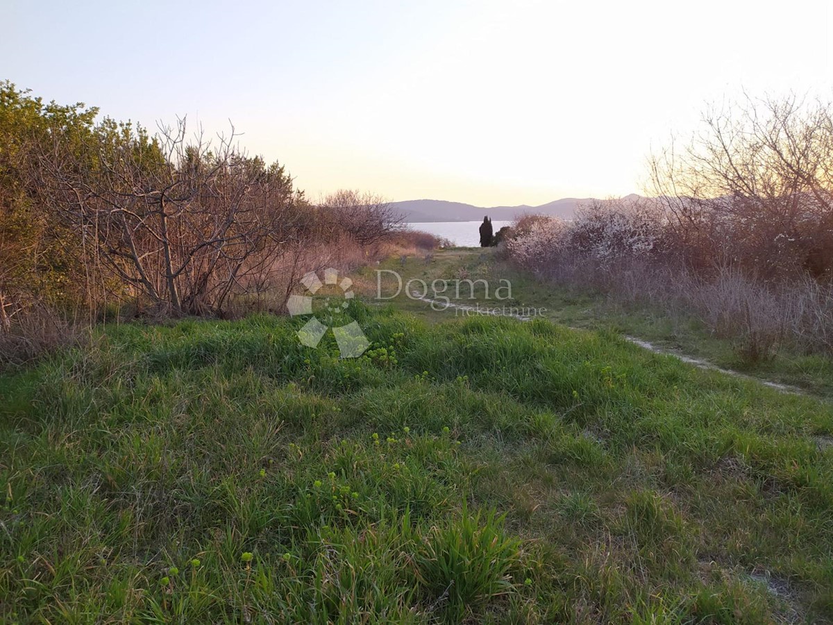 Terreno Arbanasi, Zadar, 704m2