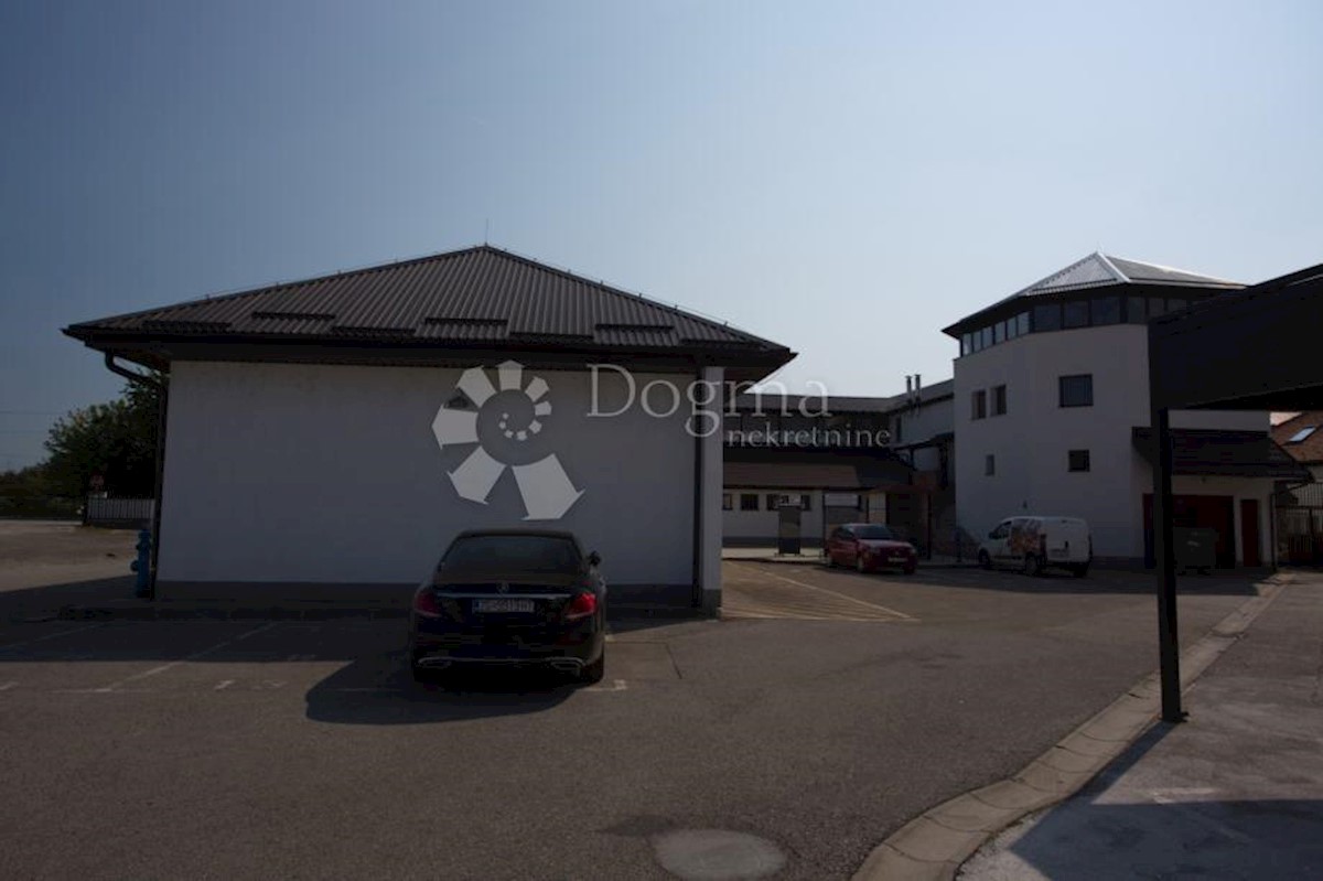 Locale commerciale Jelkovec, Sesvete, 17.601m2