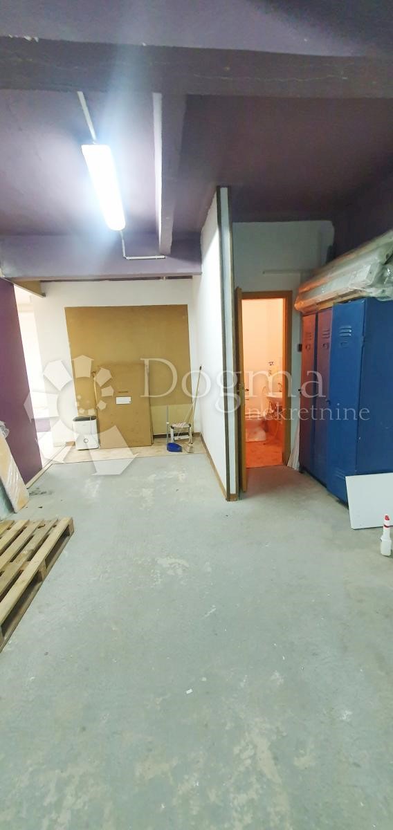 Locale commerciale Mlaka, Rijeka, 104,90m2