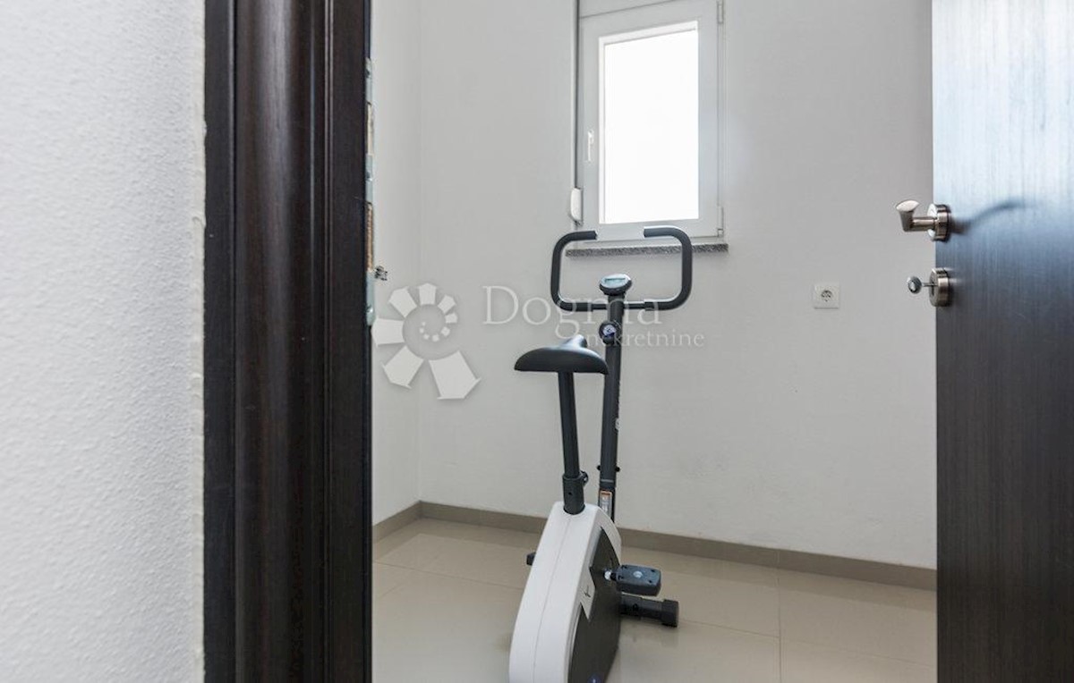 Casa Debeljak, Sukošan, 186m2