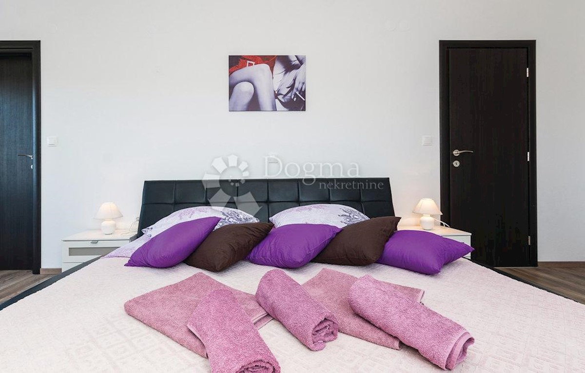 Casa Debeljak, Sukošan, 186m2