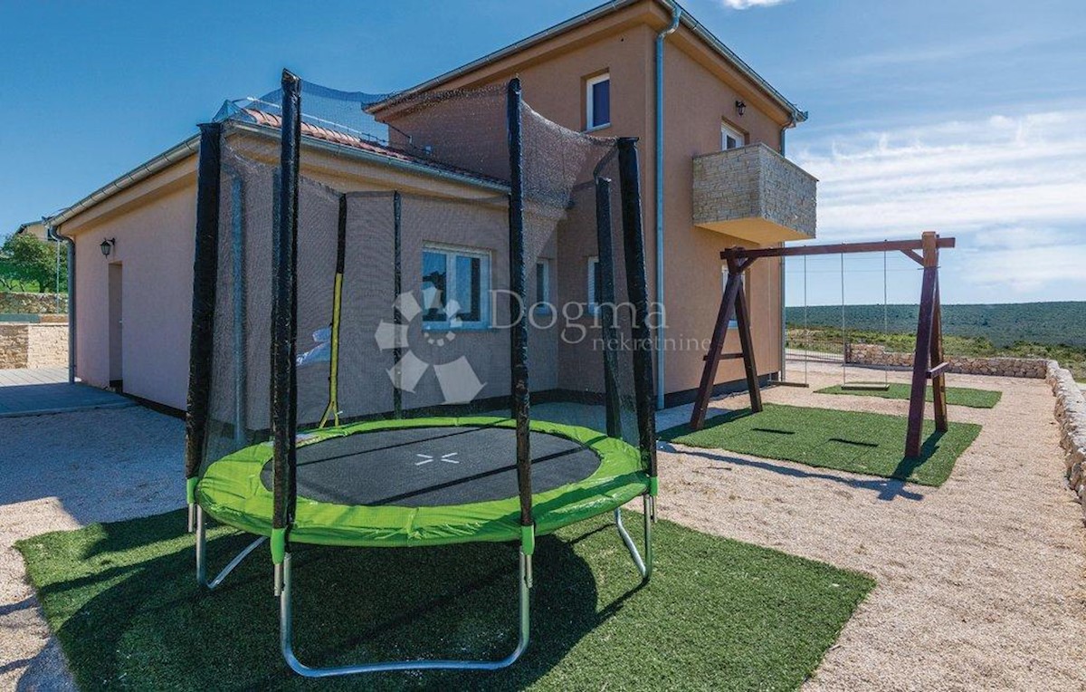 Casa Debeljak, Sukošan, 186m2