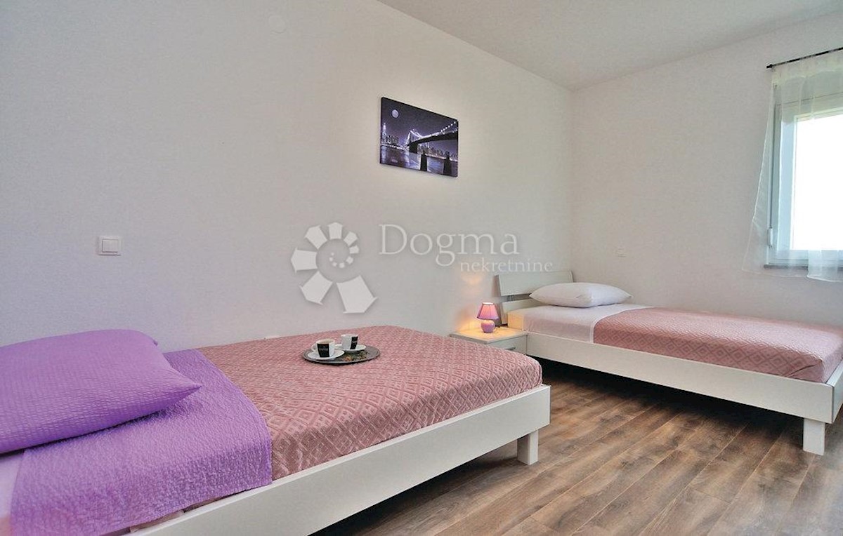 Casa Debeljak, Sukošan, 186m2