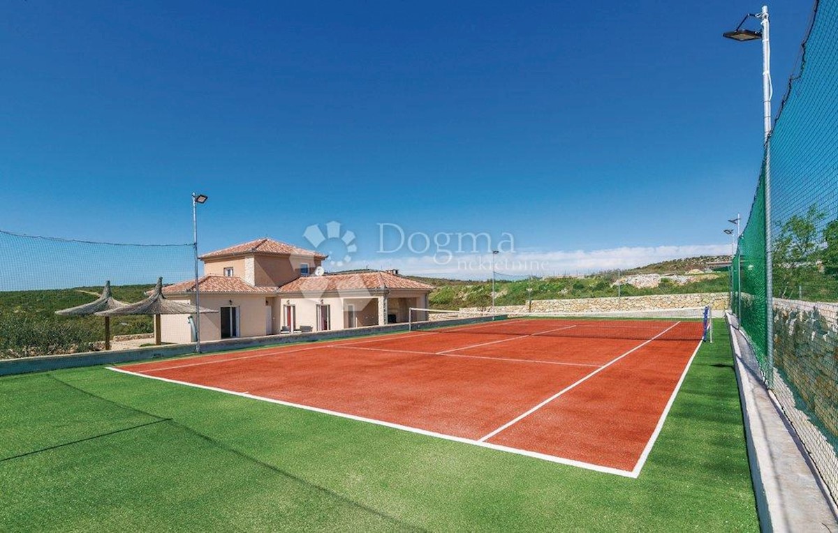 Casa Debeljak, Sukošan, 186m2