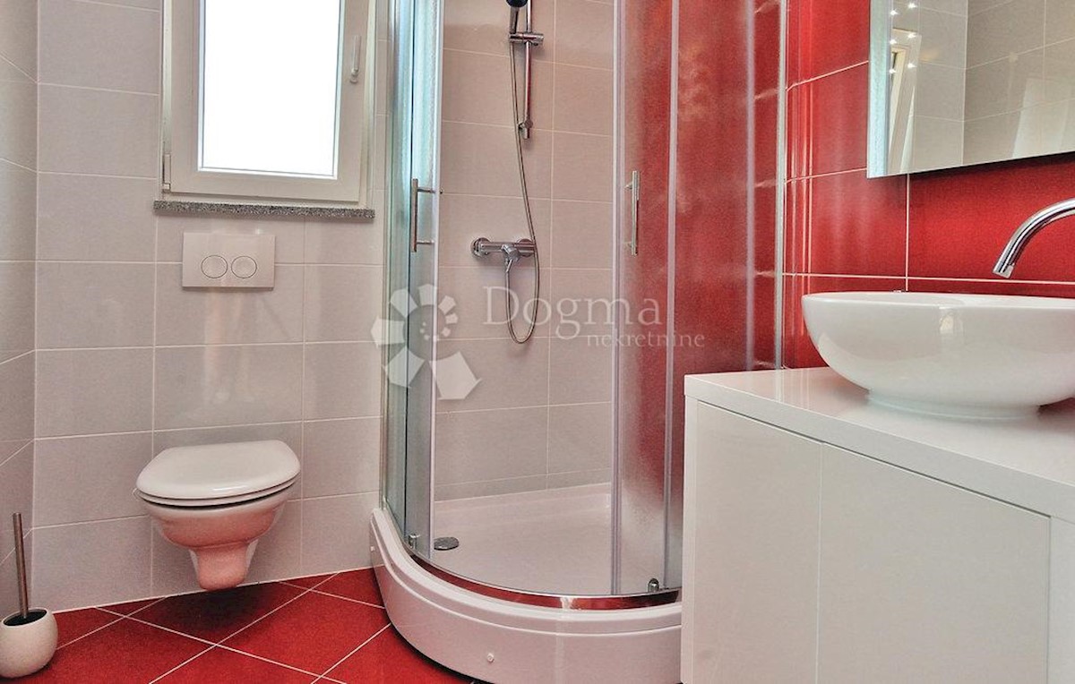 Casa Debeljak, Sukošan, 186m2