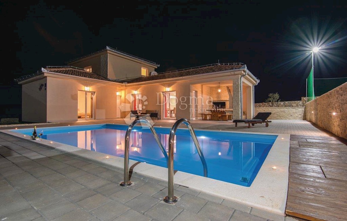 Casa Debeljak, Sukošan, 186m2