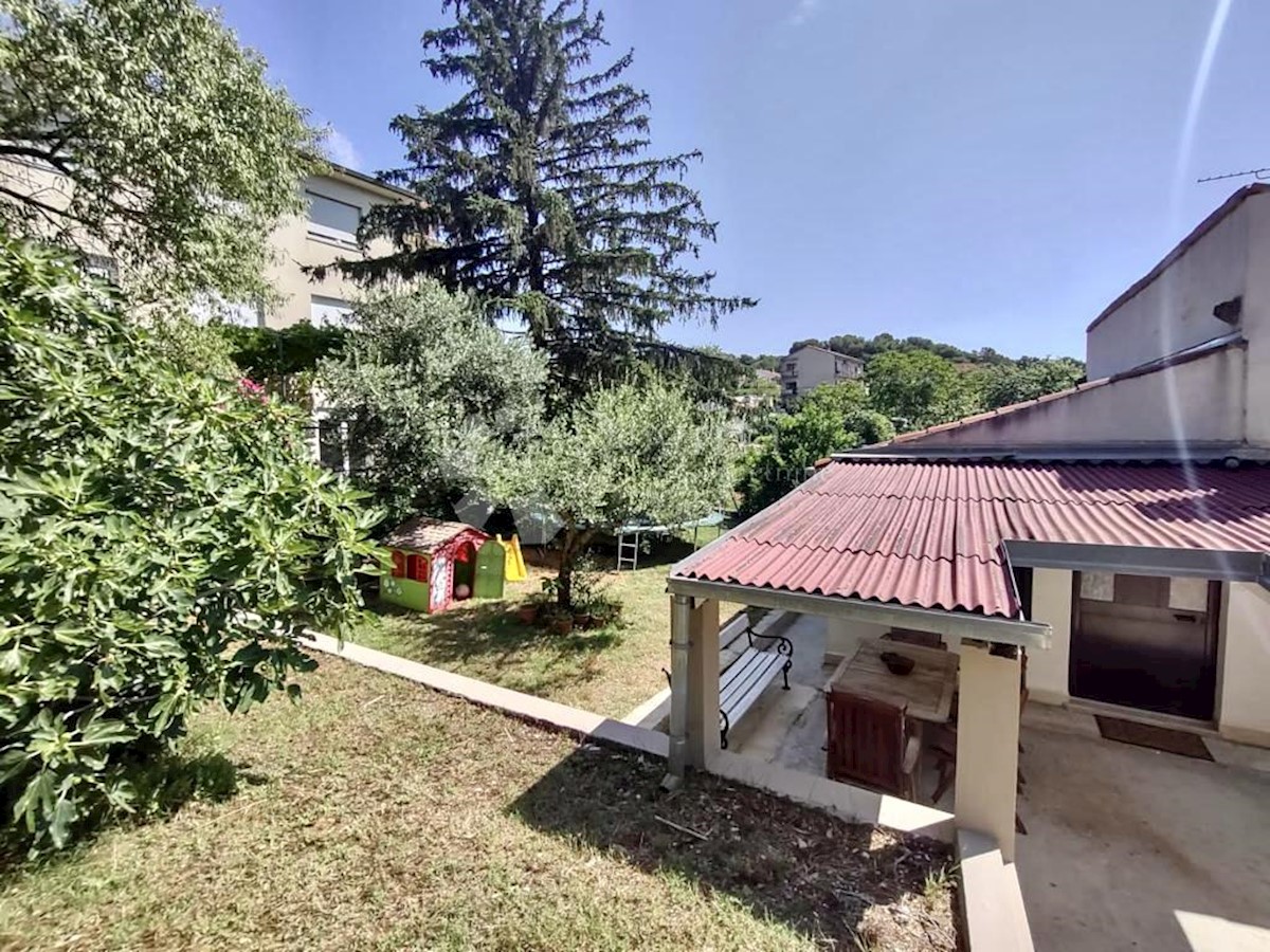 Casa Šijana, Pula, 100m2