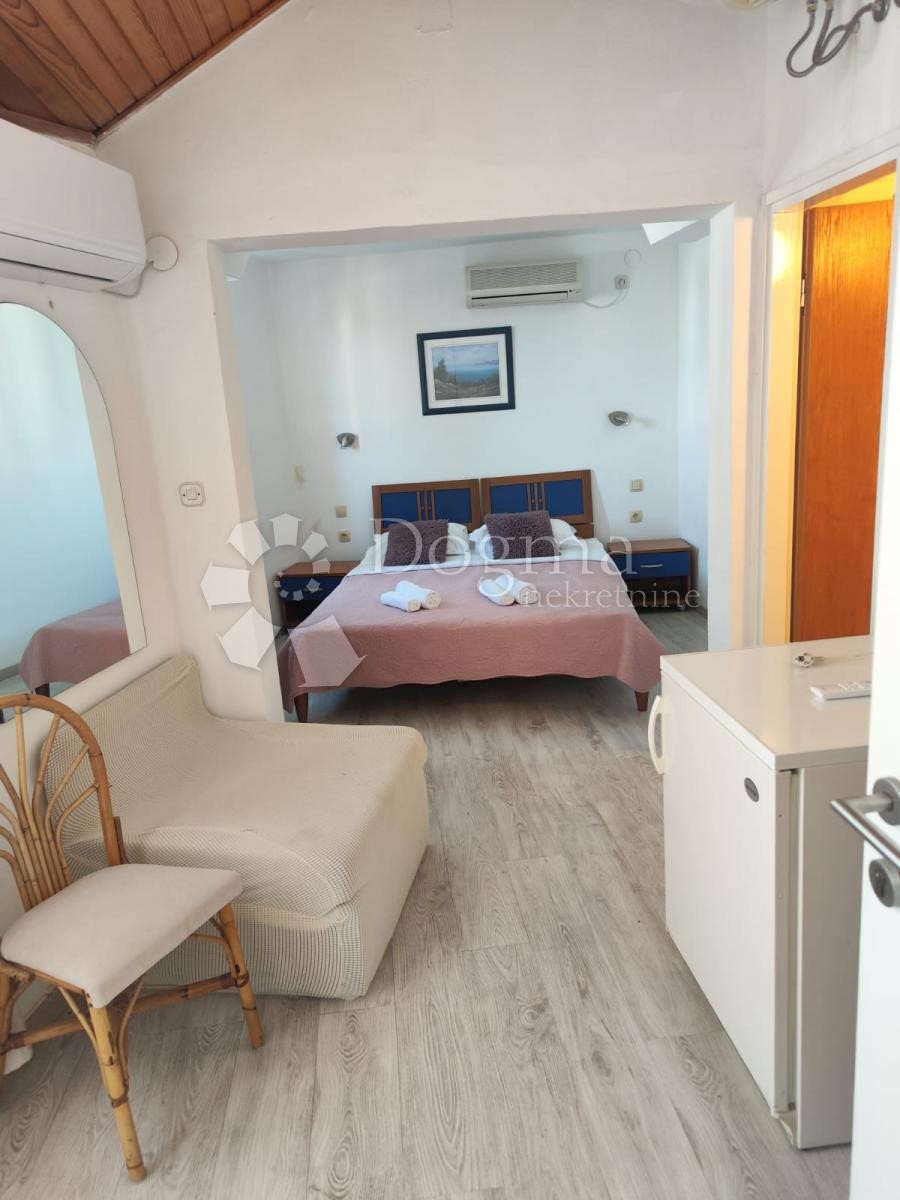 Albergo Vodice, 585m2