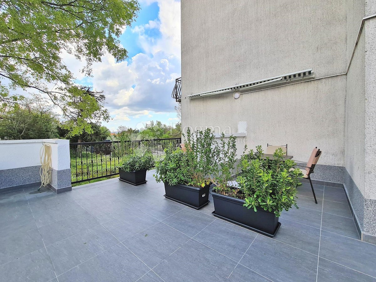 Casa Starigrad, STARIGRAD, 382m2