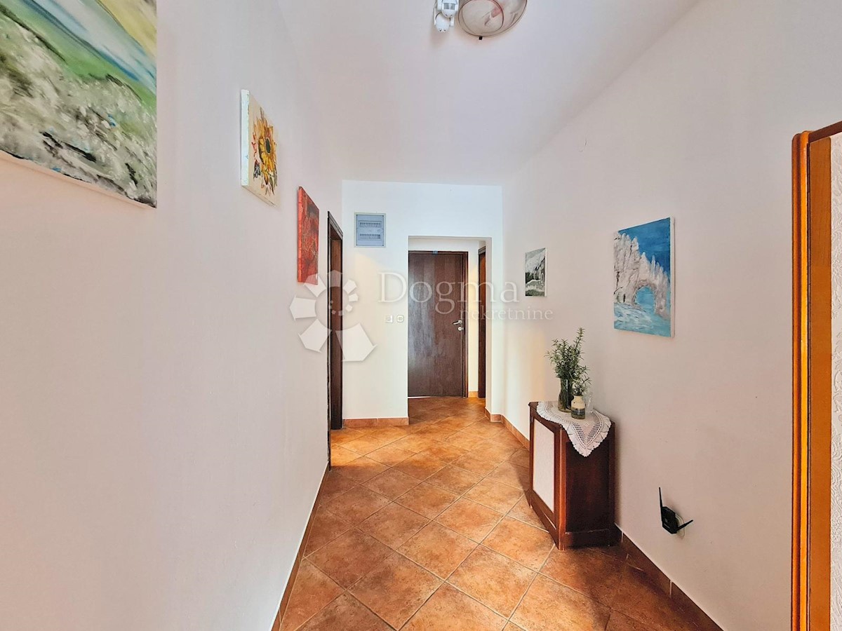 Casa Starigrad, STARIGRAD, 382m2