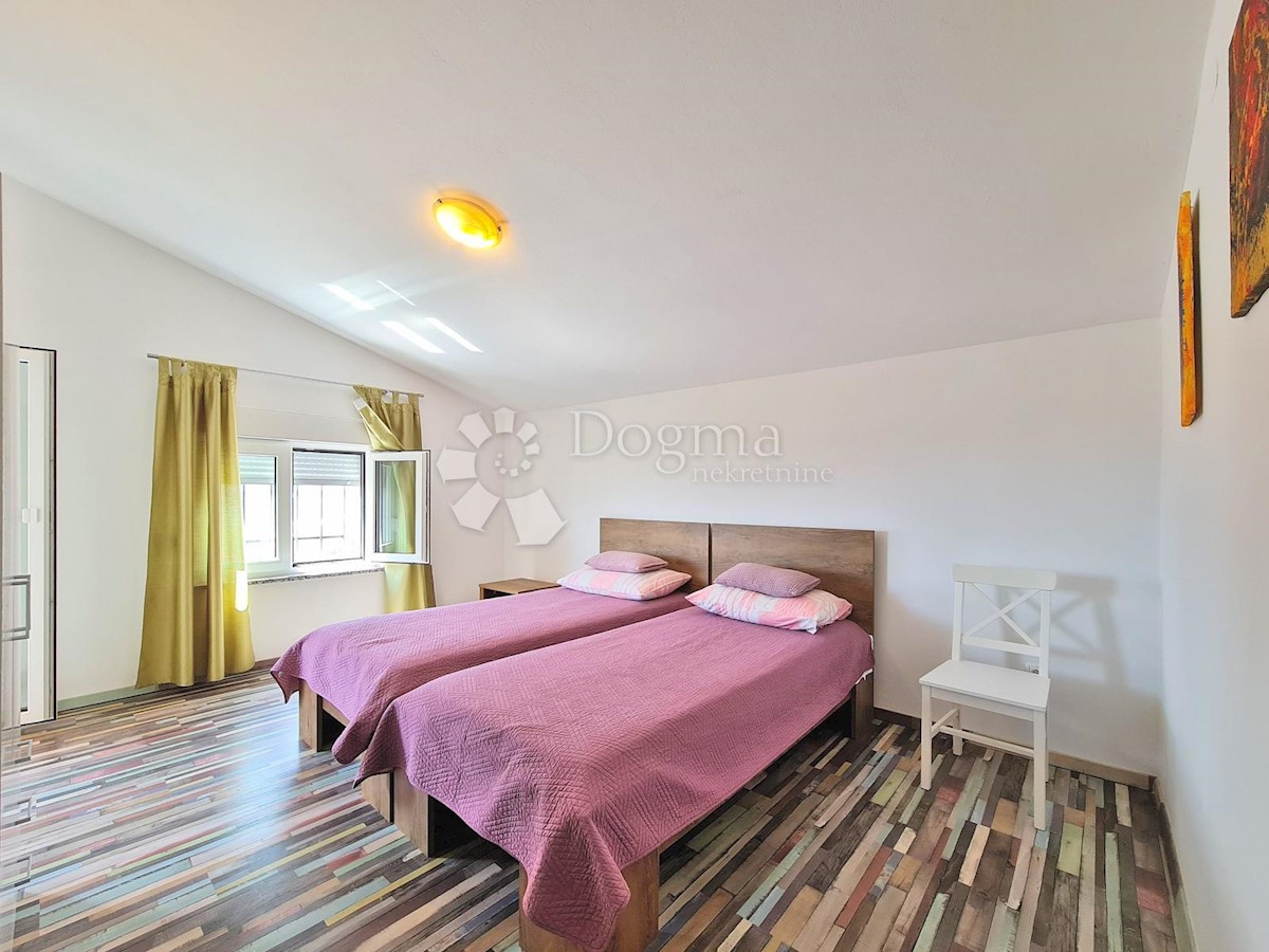 Casa Starigrad, STARIGRAD, 382m2