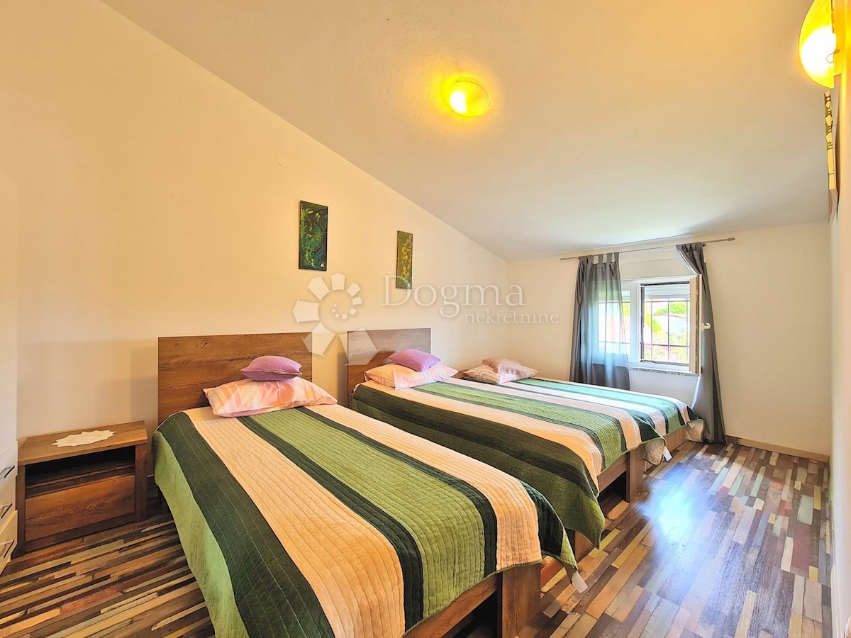 Casa Starigrad, STARIGRAD, 382m2