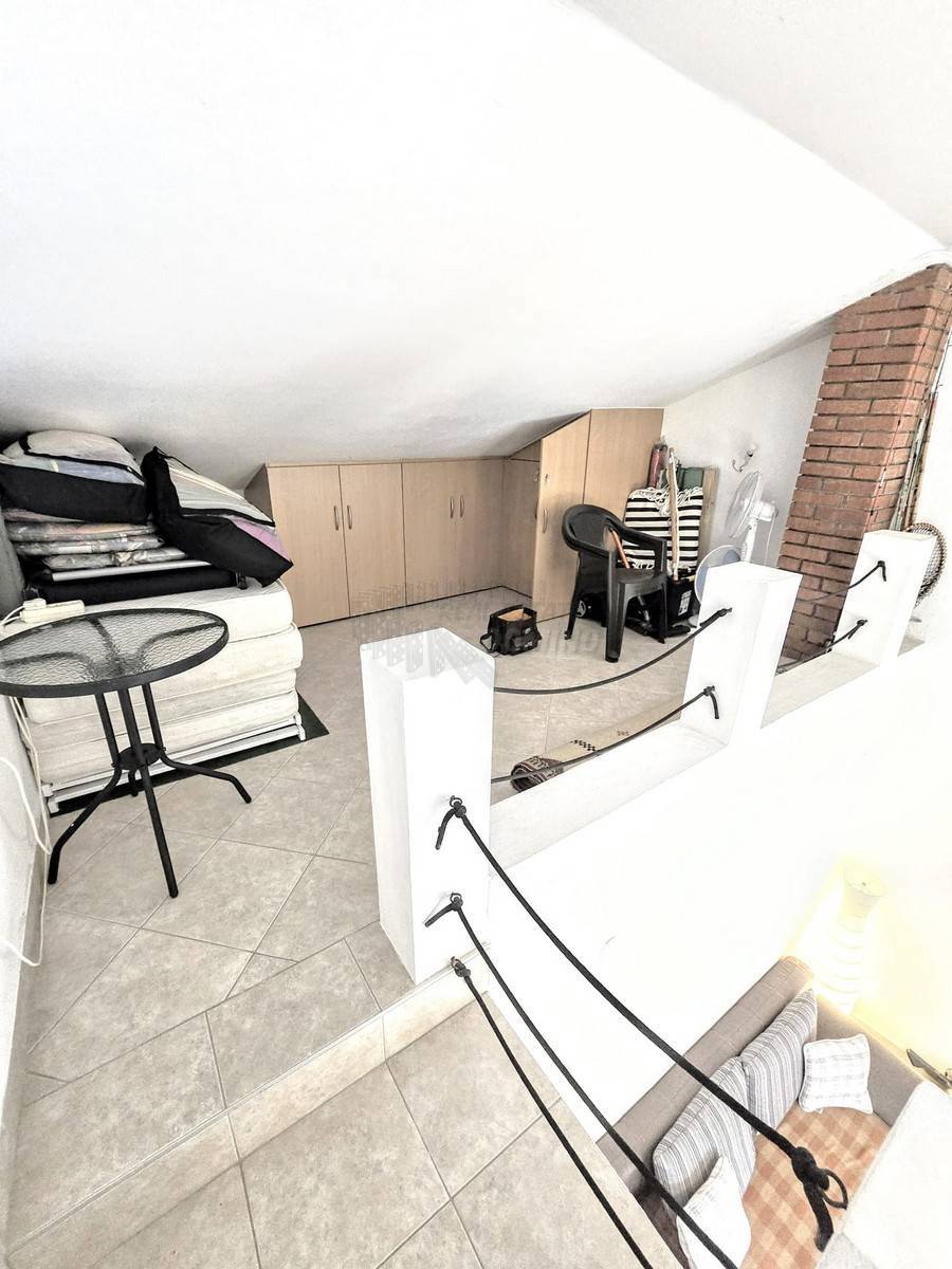 Una splendida casa ristrutturata con giardino! L'isola di Veglia!