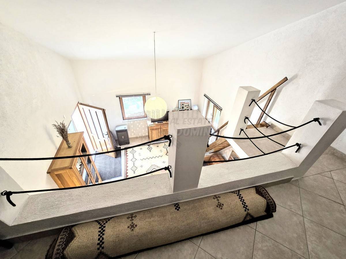 Una splendida casa ristrutturata con giardino! L'isola di Veglia!