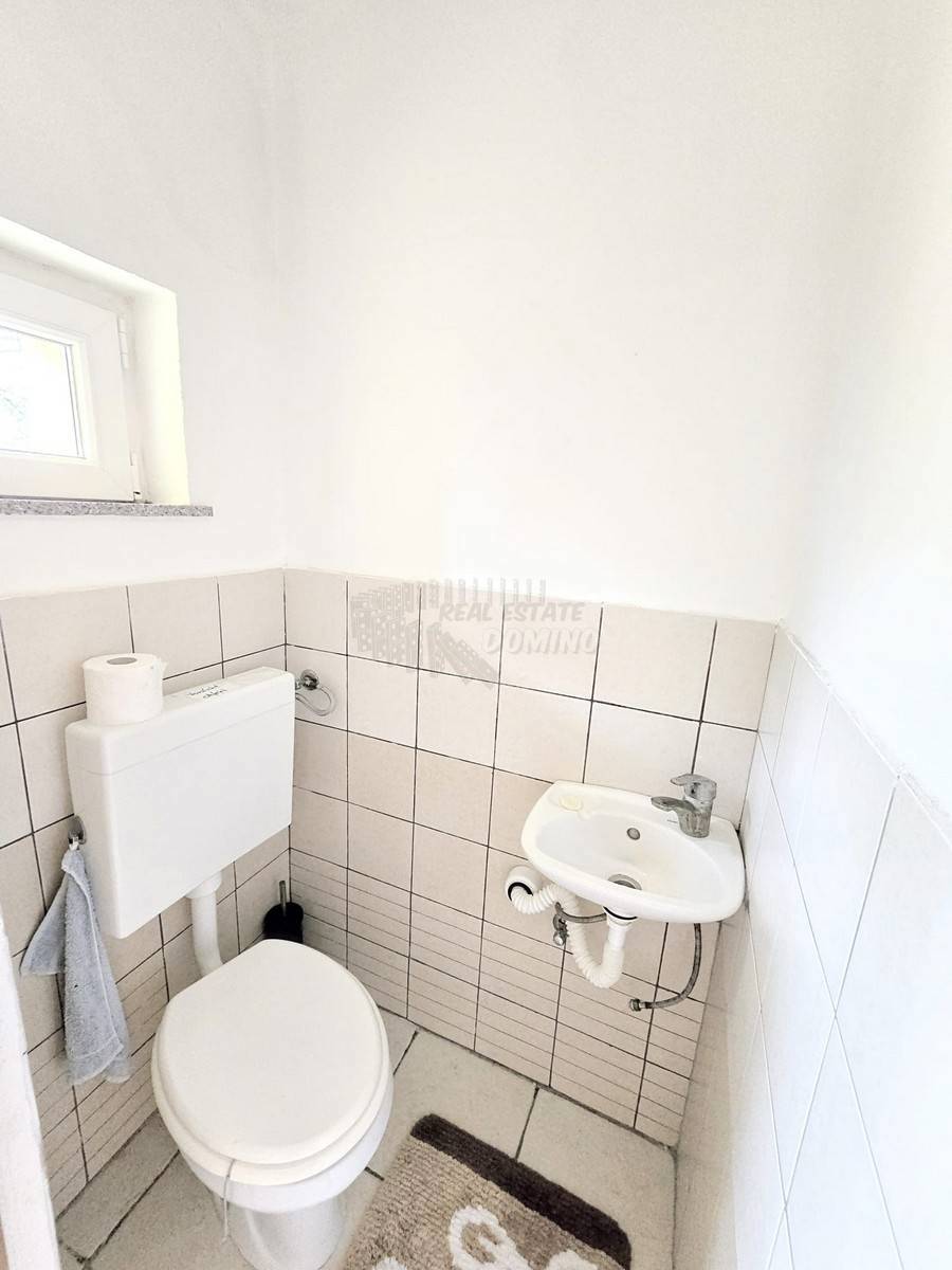 Una splendida casa ristrutturata con giardino! L'isola di Veglia!