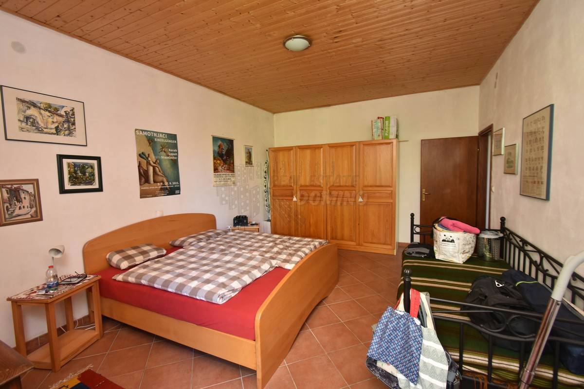 Casa ristrutturata con ampio giardino! Isola di Krk