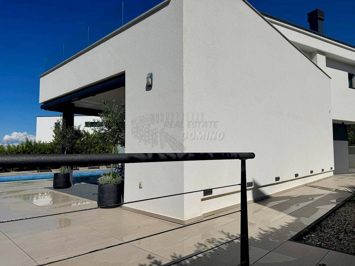 Lusso vicino a Malinska, sull'isola di Veglia!