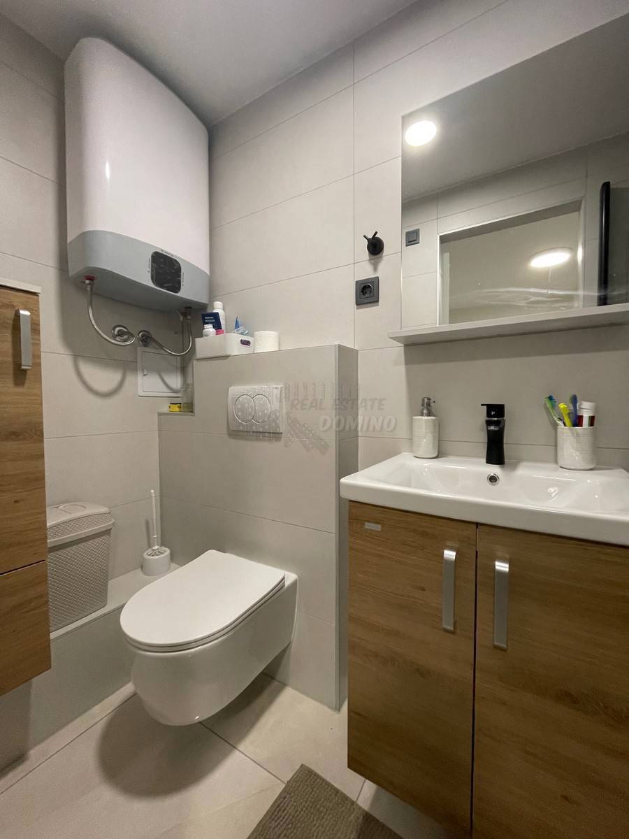 Bellissima casa ristrutturata con giardino a 150 metri dal mare! Punat