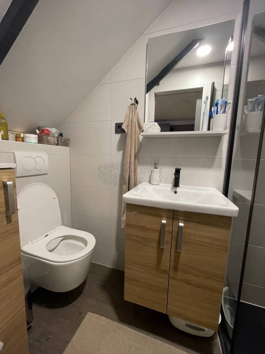 Bellissima casa ristrutturata con giardino a 150 metri dal mare! Punat