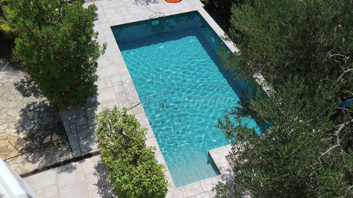 Confortevole cottage con una piscina!