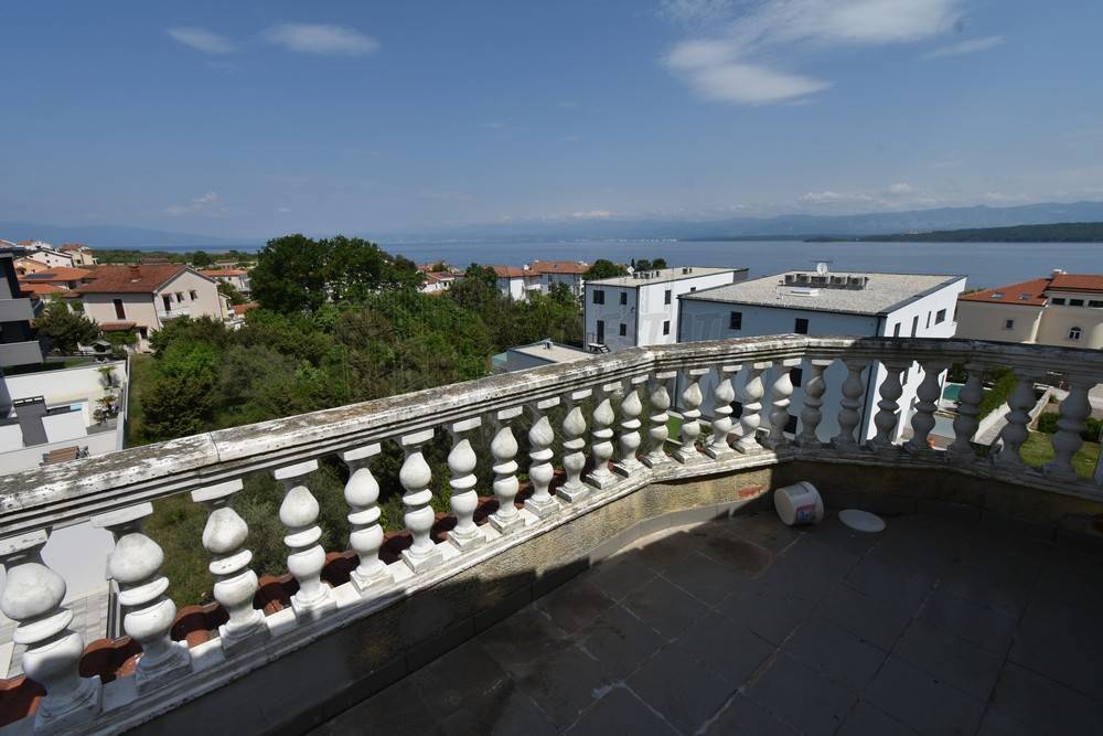 Ampio appartamento con vista mare! L'isola di Veglia