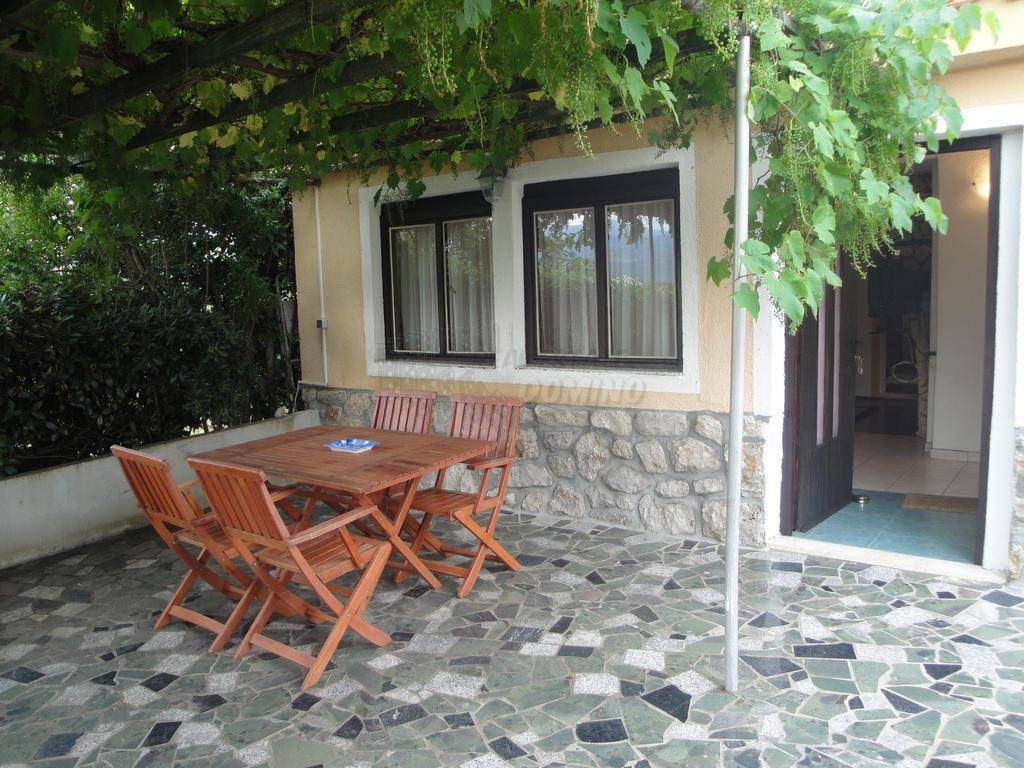 Casa con 3 appartamenti e una bellissima vista! Šilo