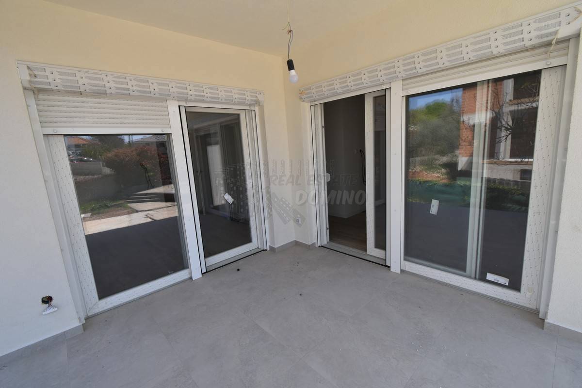 Appartamento con piscina in comune! Città di Krk - dintorni!