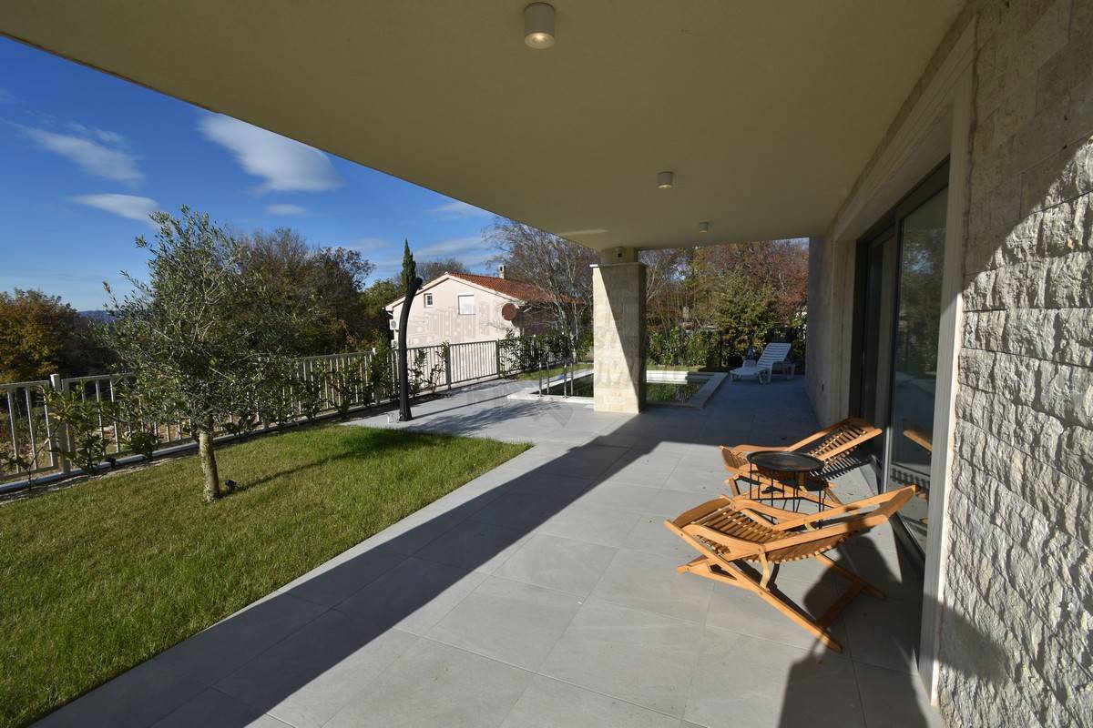 Splendida villa nuova in stile mediterraneo!