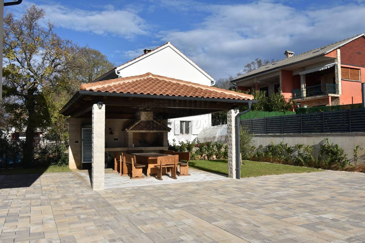 Splendida villa nuova in stile mediterraneo!