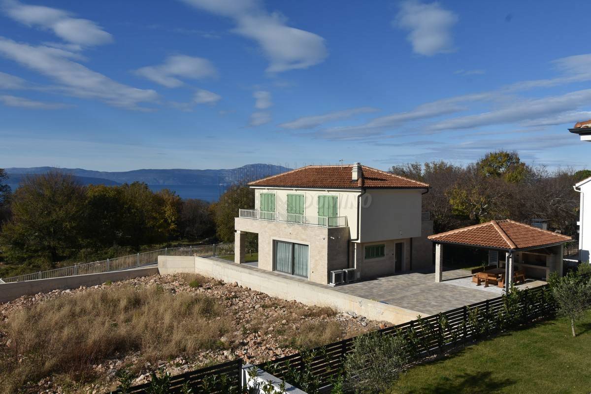 Splendida villa nuova in stile mediterraneo!