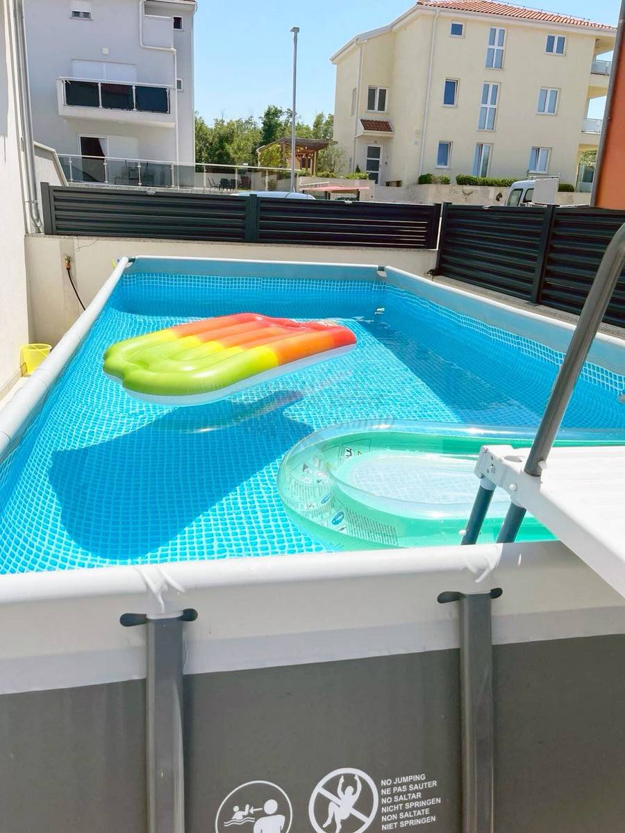 Appartamento con ampia terrazza, Malinska!