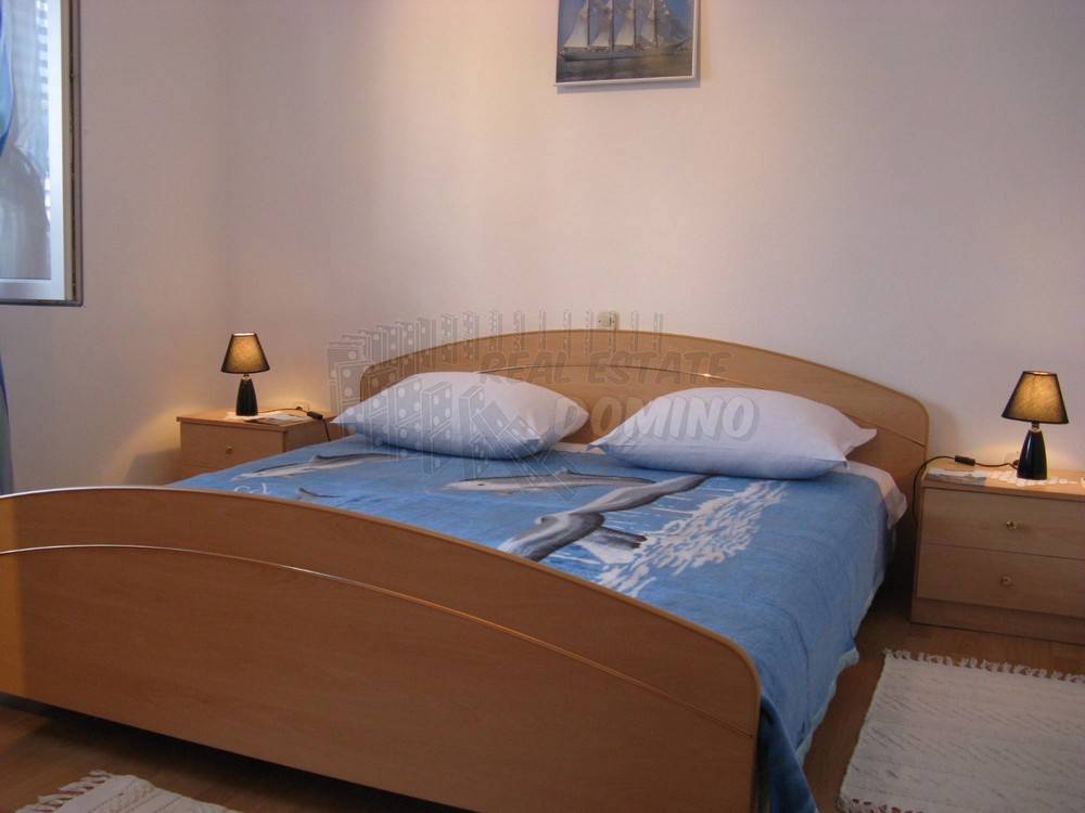 Città di Krk-casa appartamento per investimento!