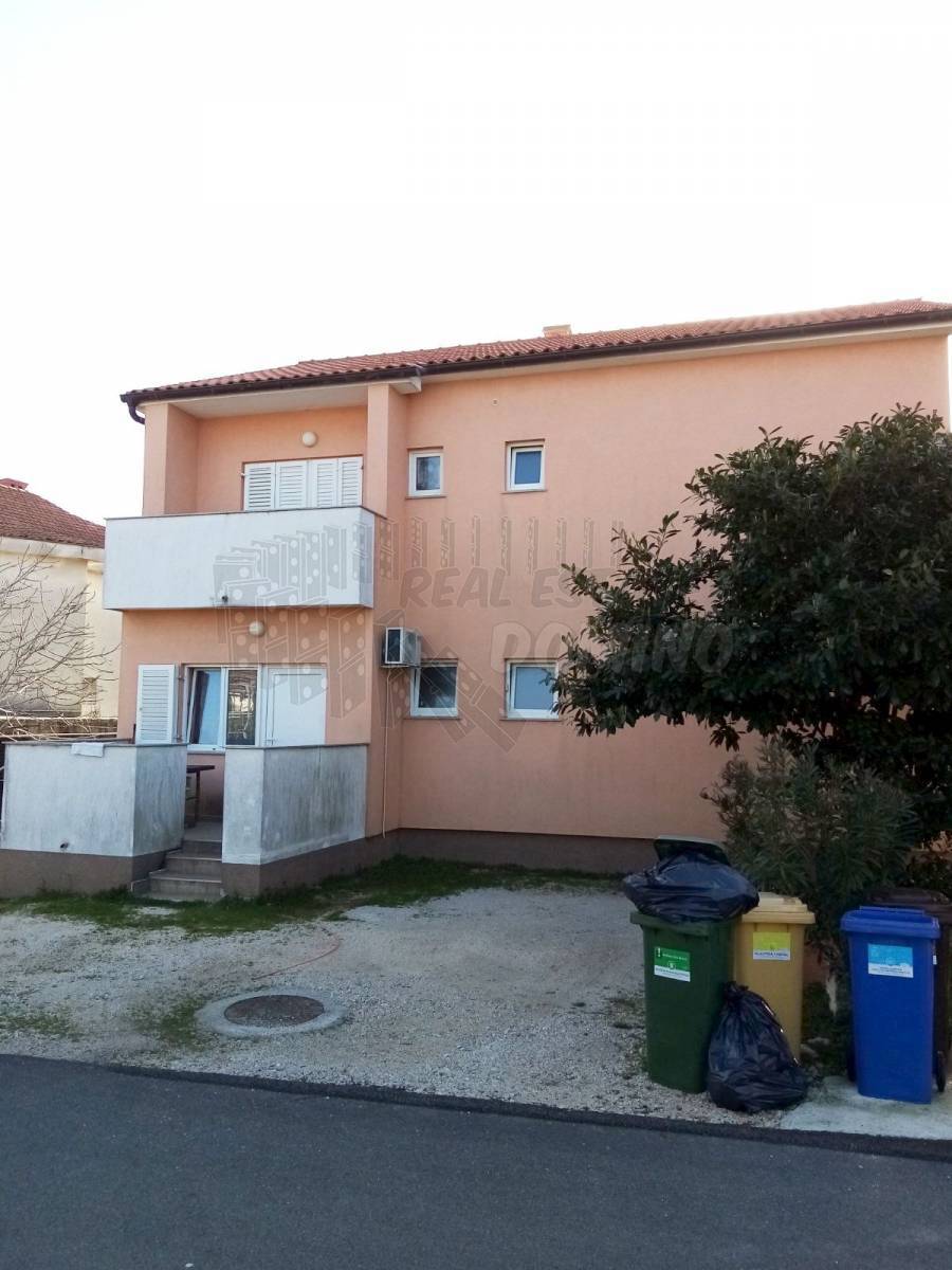 Città di Krk-casa appartamento per investimento!