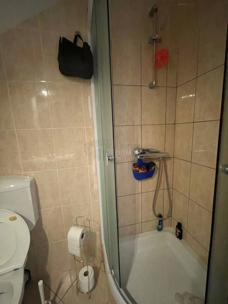 Casa ristrutturata con 2 appartamenti! Punat