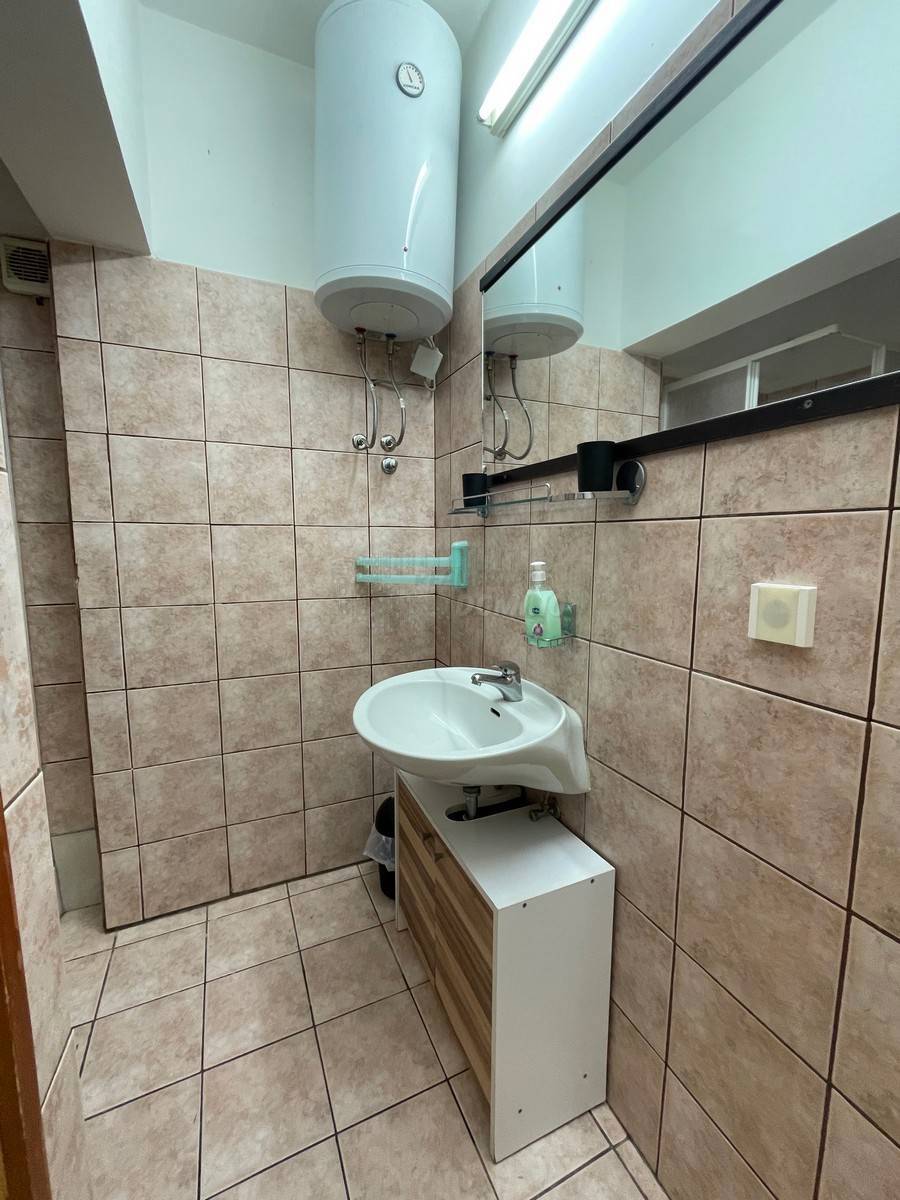 Casa con 3 appartamenti e una bellissima vista! Šilo