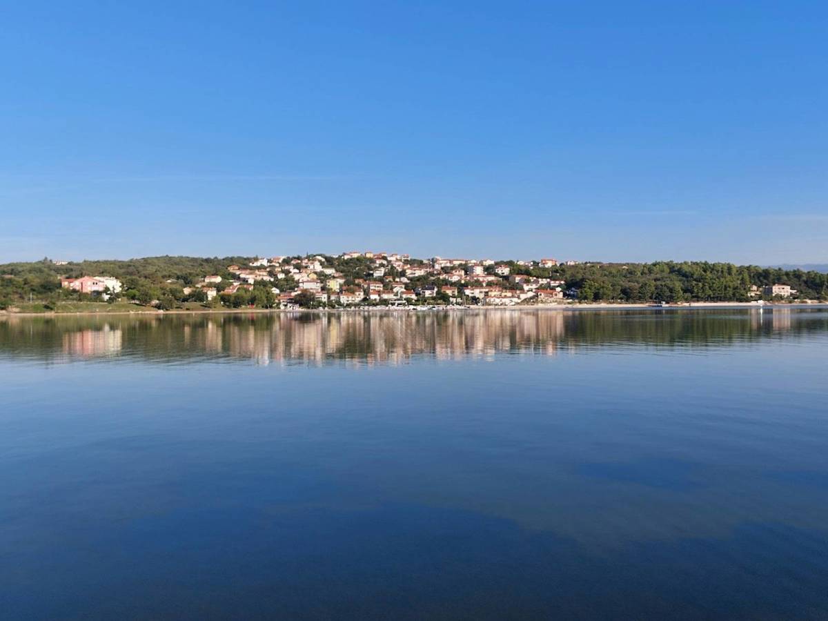 Casa indipendente con un grande potenziale! L'isola di Veglia!