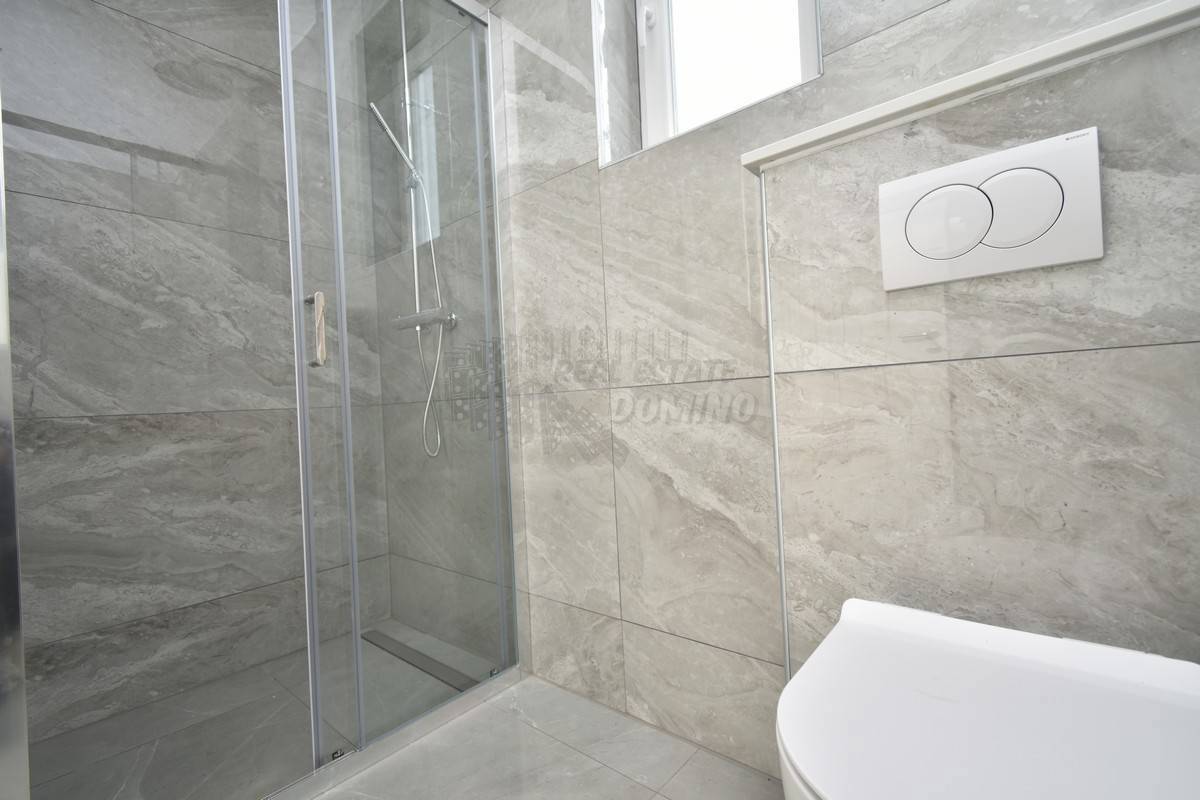 Nuova casa di lusso con 4 camere da letto! Isola di Veglia!