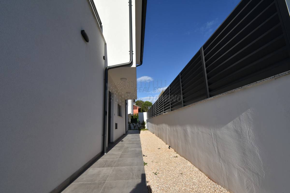 Nuova casa di lusso con 4 camere da letto! Isola di Veglia!