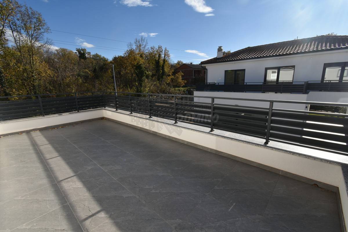 Nuova casa di lusso con 4 camere da letto! Isola di Veglia!