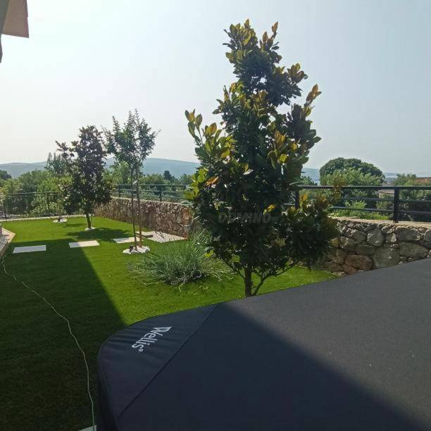 Villa con una bellissima vista sul mare! L'isola di Veglia!