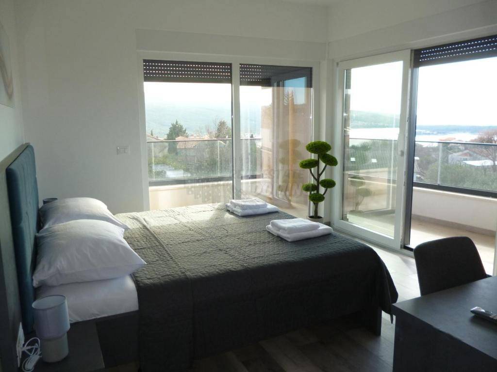 Villa con una bellissima vista sul mare! L'isola di Veglia!