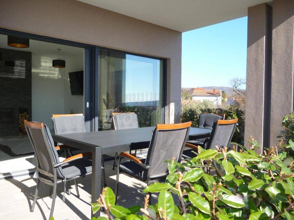 Villa con una bellissima vista sul mare! L'isola di Veglia!