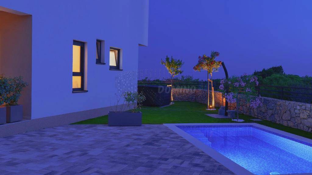 Villa con una bellissima vista sul mare! L'isola di Veglia!