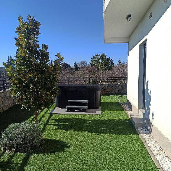 Villa con una bellissima vista sul mare! L'isola di Veglia!