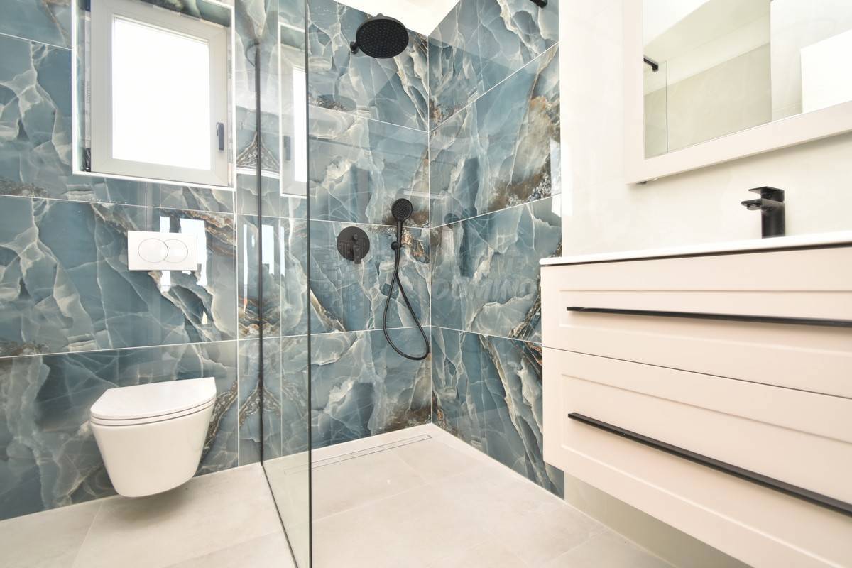 Nuova e affascinante casa in stile mediterraneo con piscina! Isola di Krk, Malinska