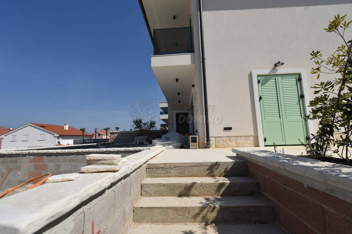 Nuova e affascinante casa in stile mediterraneo con piscina! Isola di Krk, Malinska