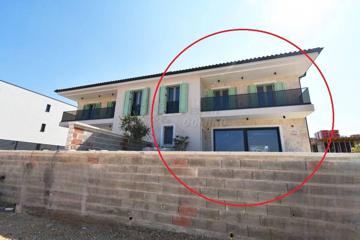 Nuova e affascinante casa in stile mediterraneo con piscina! Isola di Krk, Malinska