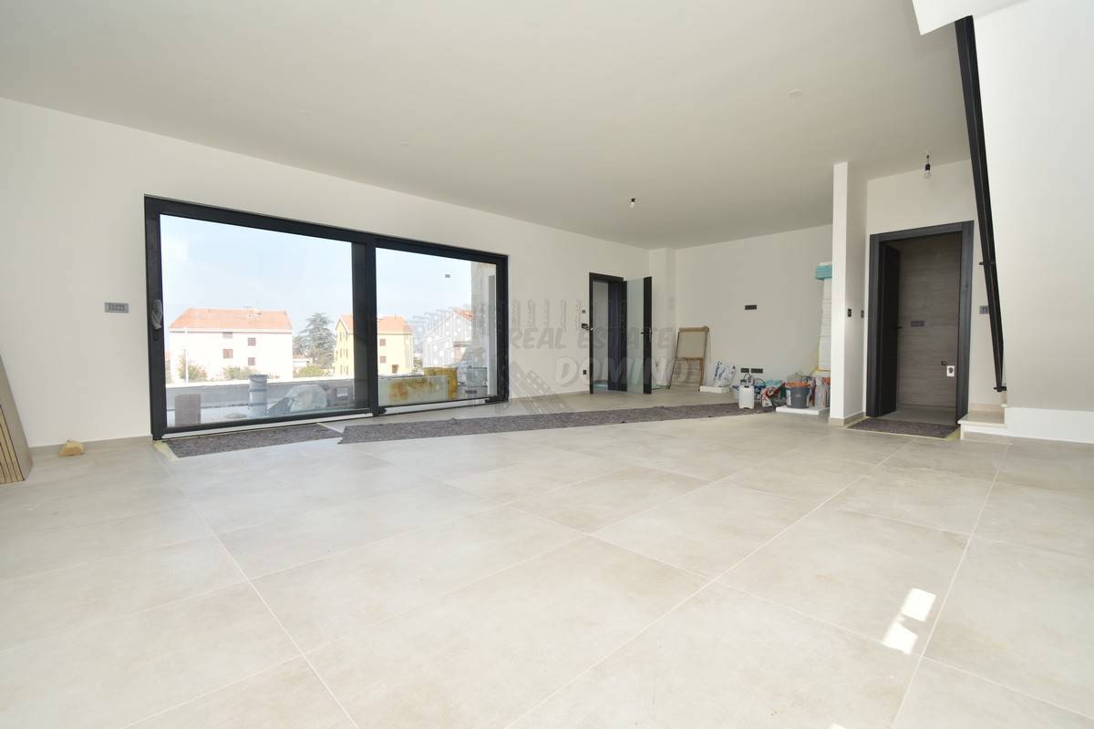 Nuova e affascinante casa in stile mediterraneo con piscina! Isola di Krk, Malinska